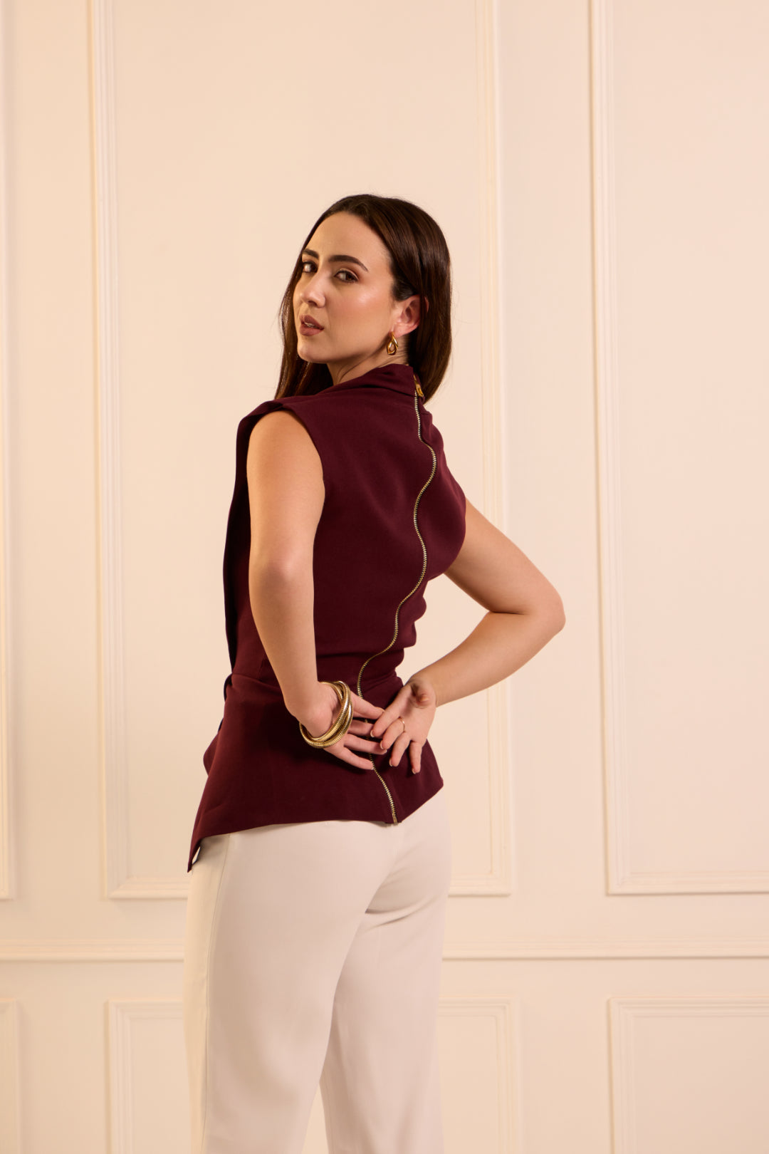 ⁠Clean cut wine top women