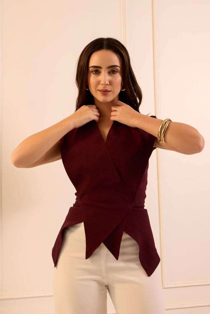 ⁠Clean cut wine top women