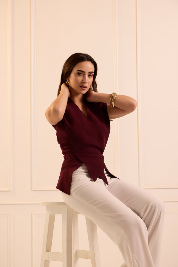 ⁠Clean cut wine top women