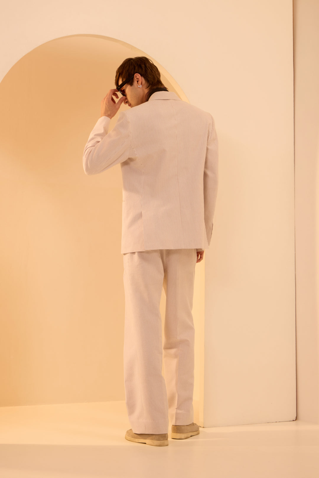 White mischief suit men