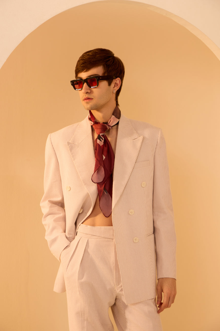 White mischief suit men