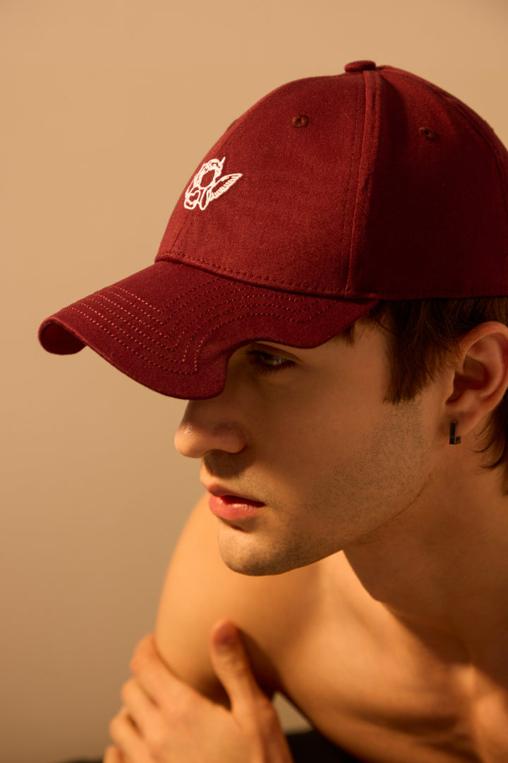 The Lovicide bold curve cap